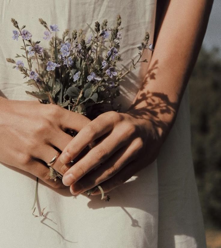 Herbs that help you age gracefully (inside & out!)